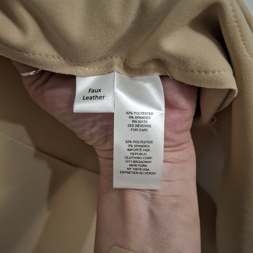 NWT T Tahari Faux Leather Trench In Bone - Picture 6 of 10